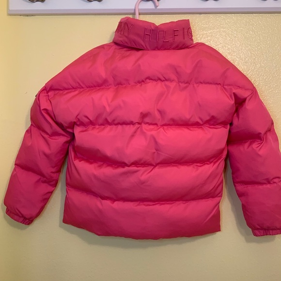 Tommy Hilfiger girls pink puffer jacket size 5 - Picture 3 of 7